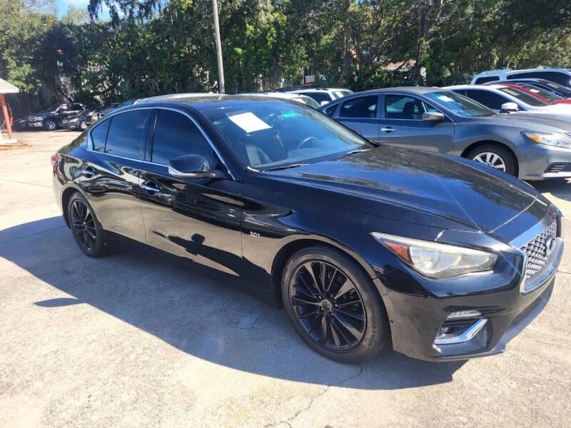 Infiniti Q50 3.0t LUXE 2018