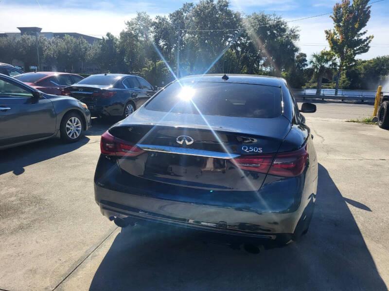Infiniti Q50 3.0t LUXE 2018
