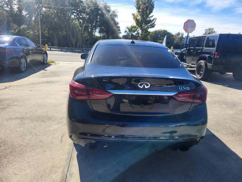 Infiniti Q50 3.0t LUXE 2018