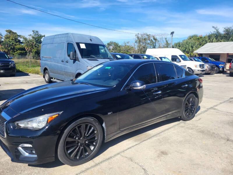 Infiniti Q50 3.0t LUXE 2018