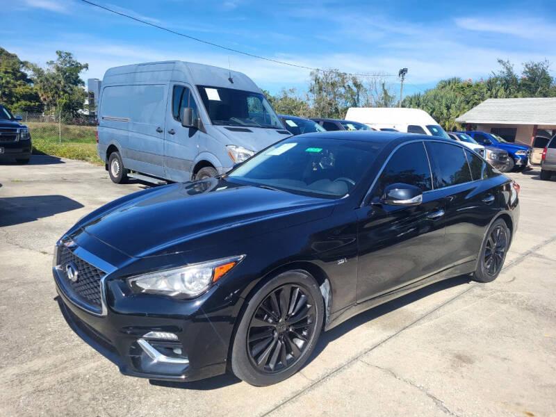 Infiniti Q50 3.0t LUXE 2018
