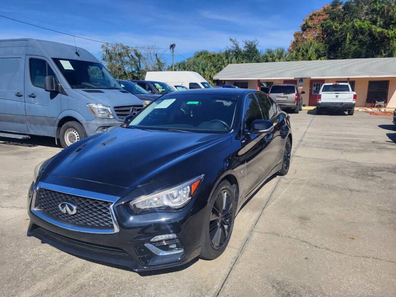 Infiniti Q50 3.0t LUXE 2018