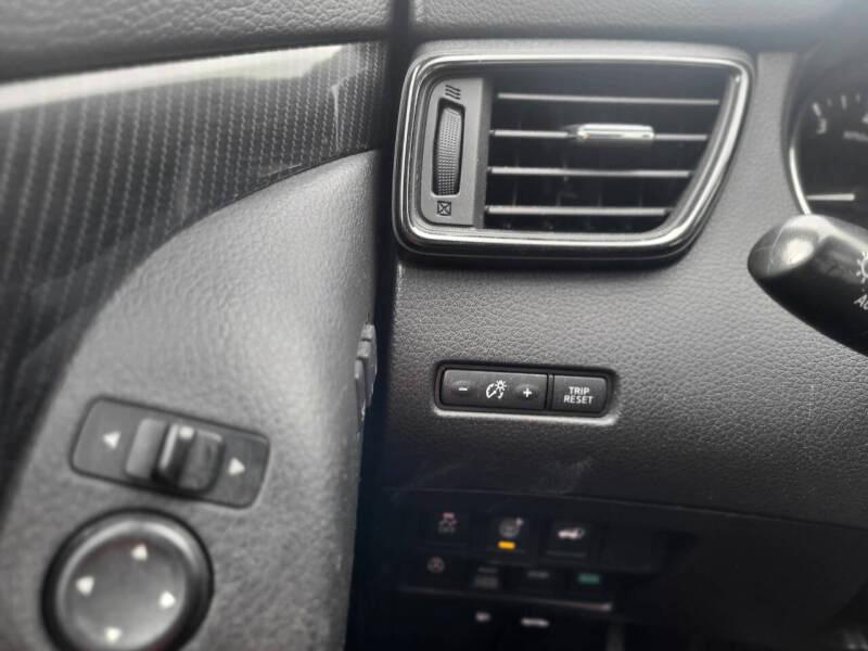 Nissan Rogue S AWD 2017