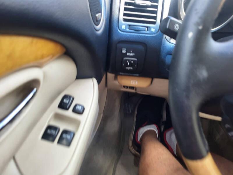 Lexus SC 430 Convertible 2004