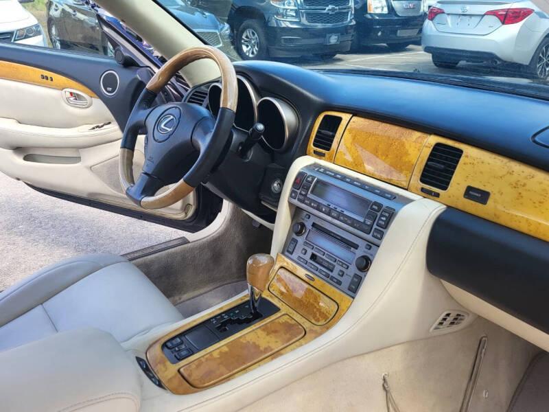 Lexus SC 430 Convertible 2004