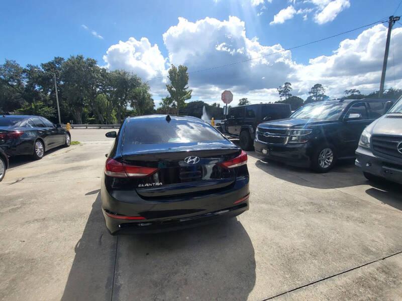 Hyundai Elantra Value Edition 6A 2017