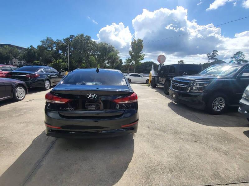Hyundai Elantra Value Edition 6A 2017