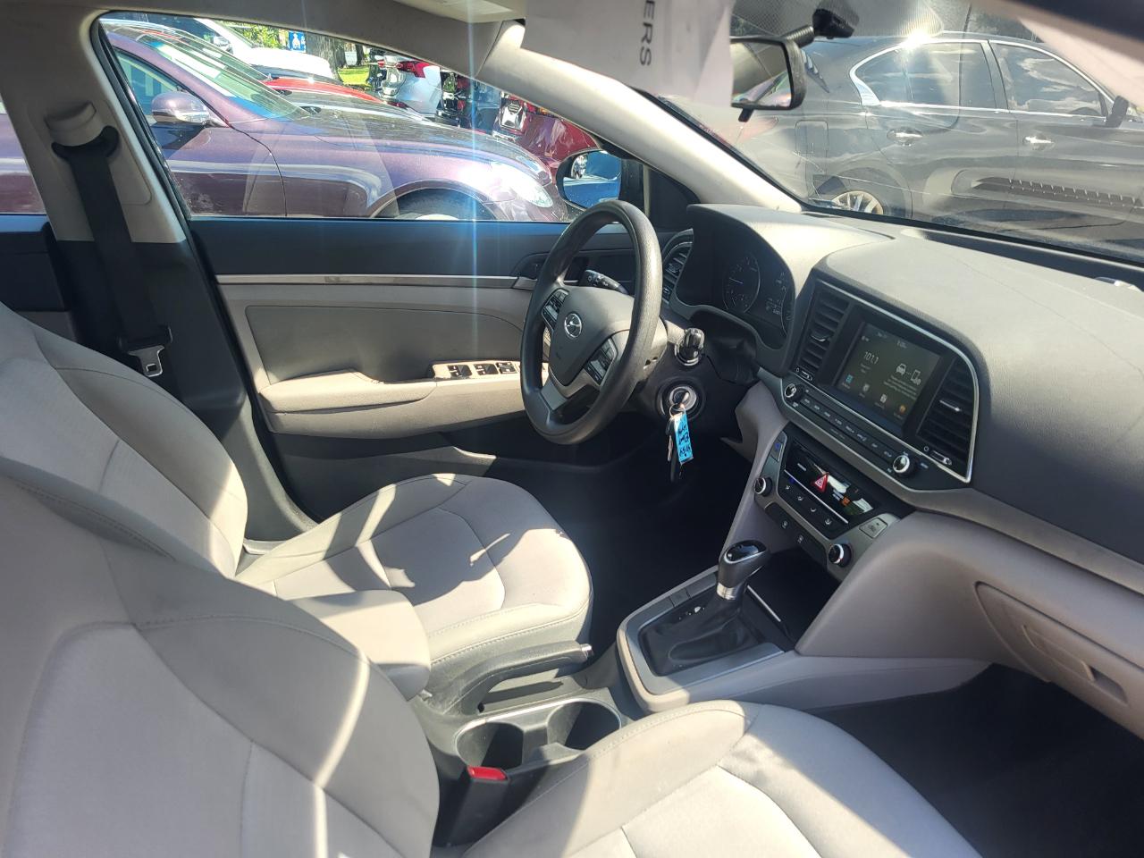 2017 Hyundai Elantra SE - Photo 29