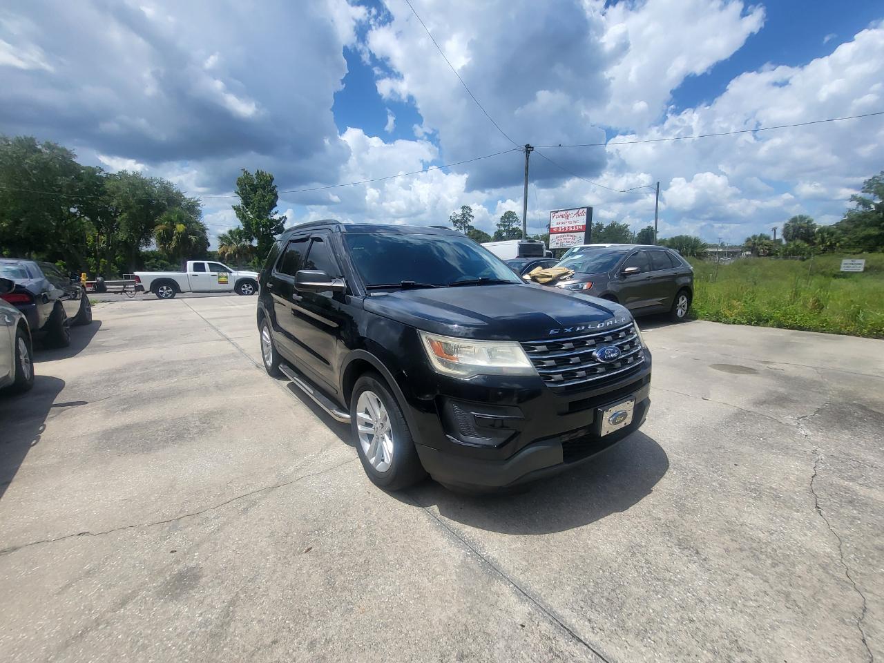 Ford Explorer Base FWD 2017