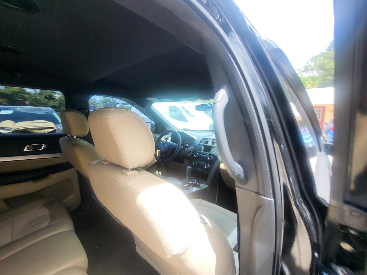 Ford Explorer Base FWD 2017