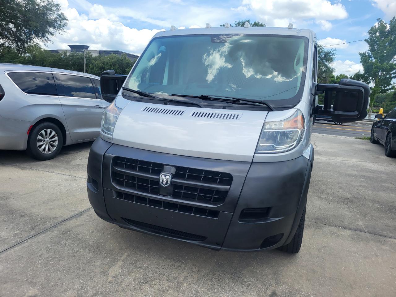 RAM Promaster 1500 Low Roof Tradesman 136-in. WB 2017