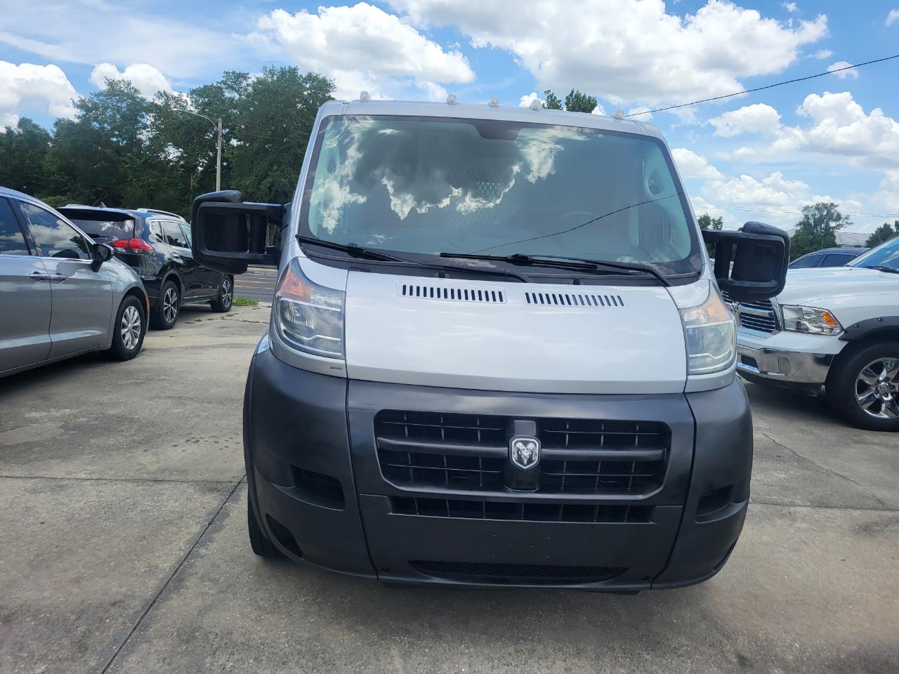 RAM Promaster 1500 Low Roof Tradesman 136-in. WB 2017