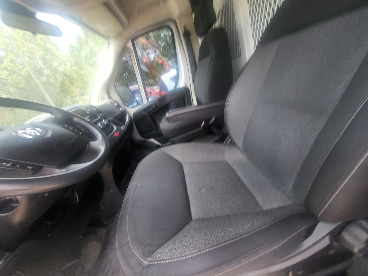 RAM Promaster 1500 Low Roof Tradesman 136-in. WB 2017