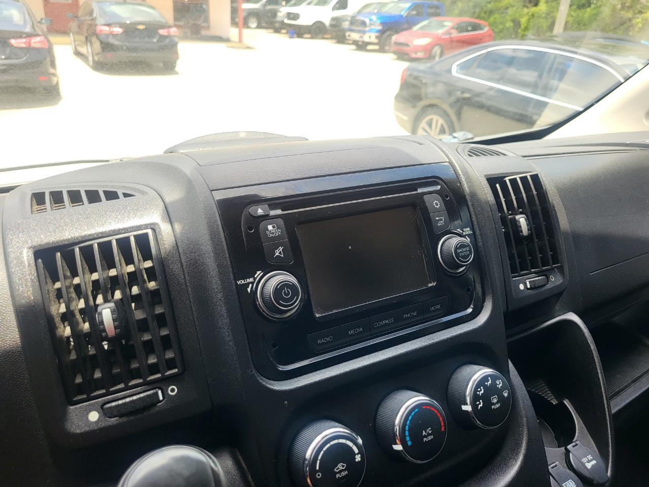 RAM Promaster 1500 Low Roof Tradesman 136-in. WB 2017
