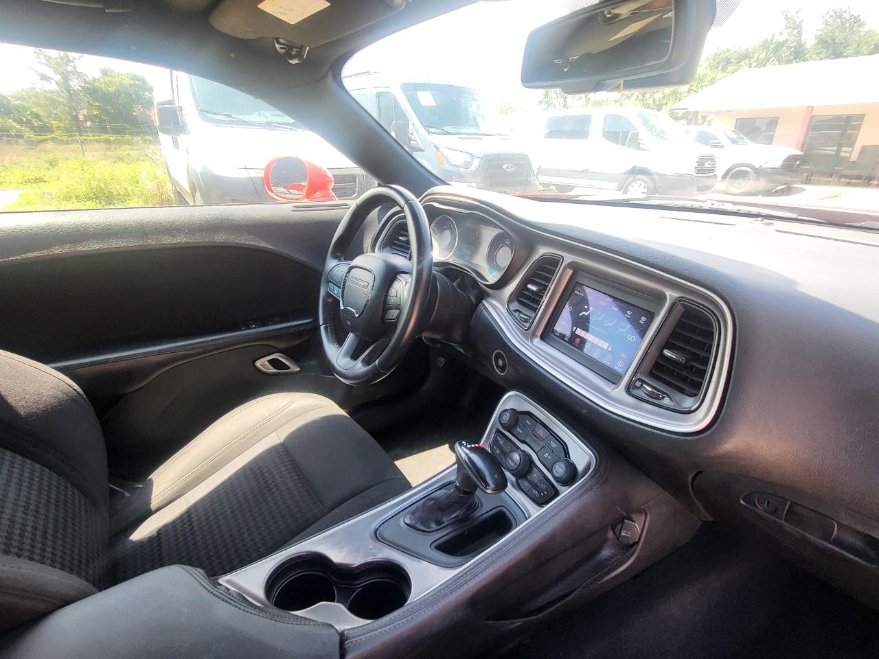 Dodge Challenger SXT 2020