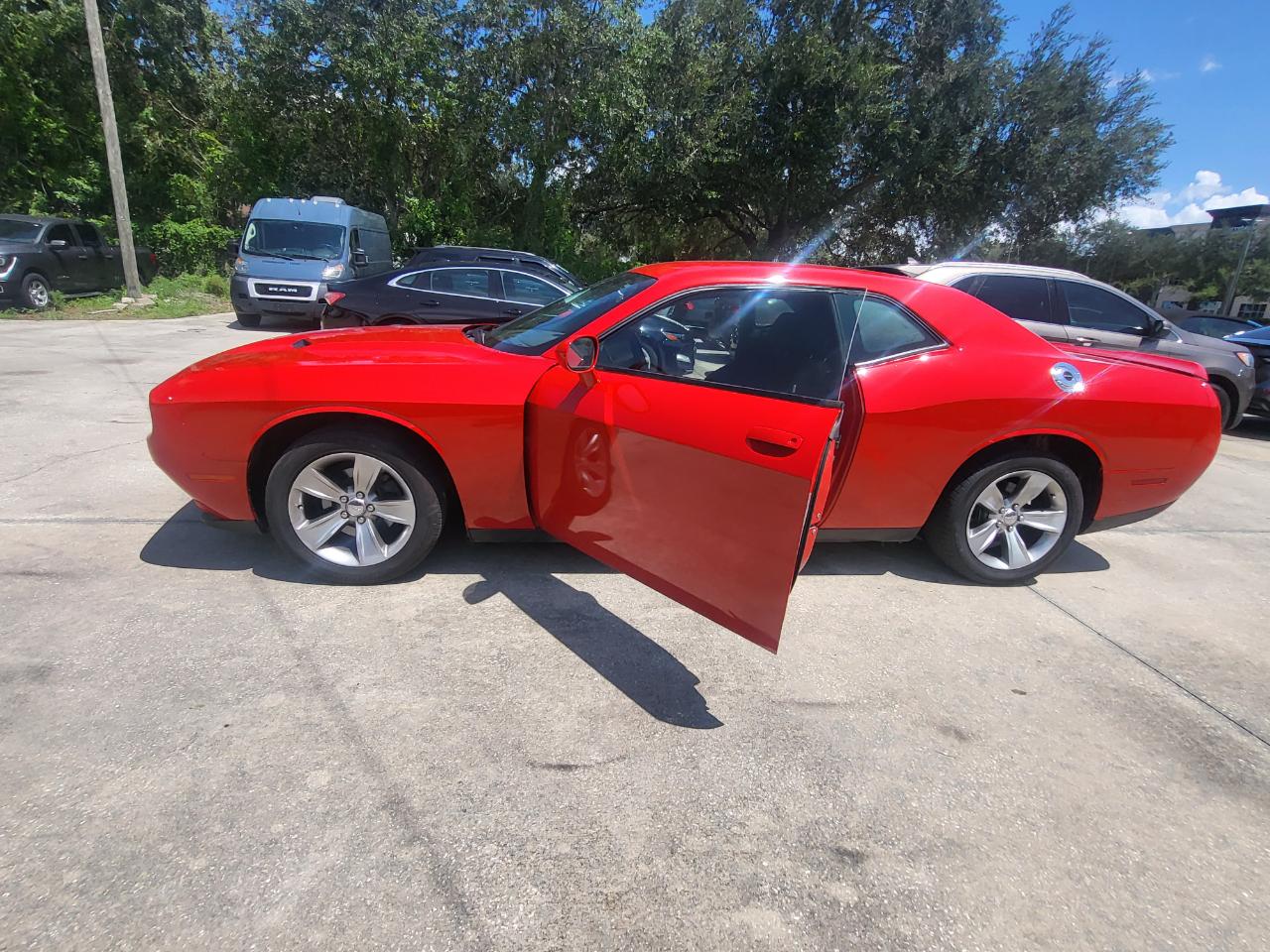 Dodge Challenger SXT 2020