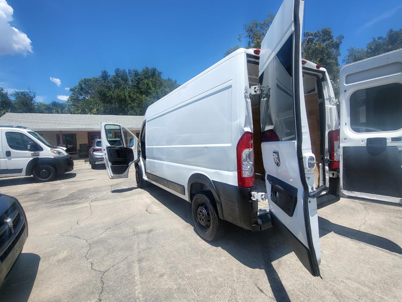 RAM Promaster 2500 High Roof Tradesman 159-in. WB 2017