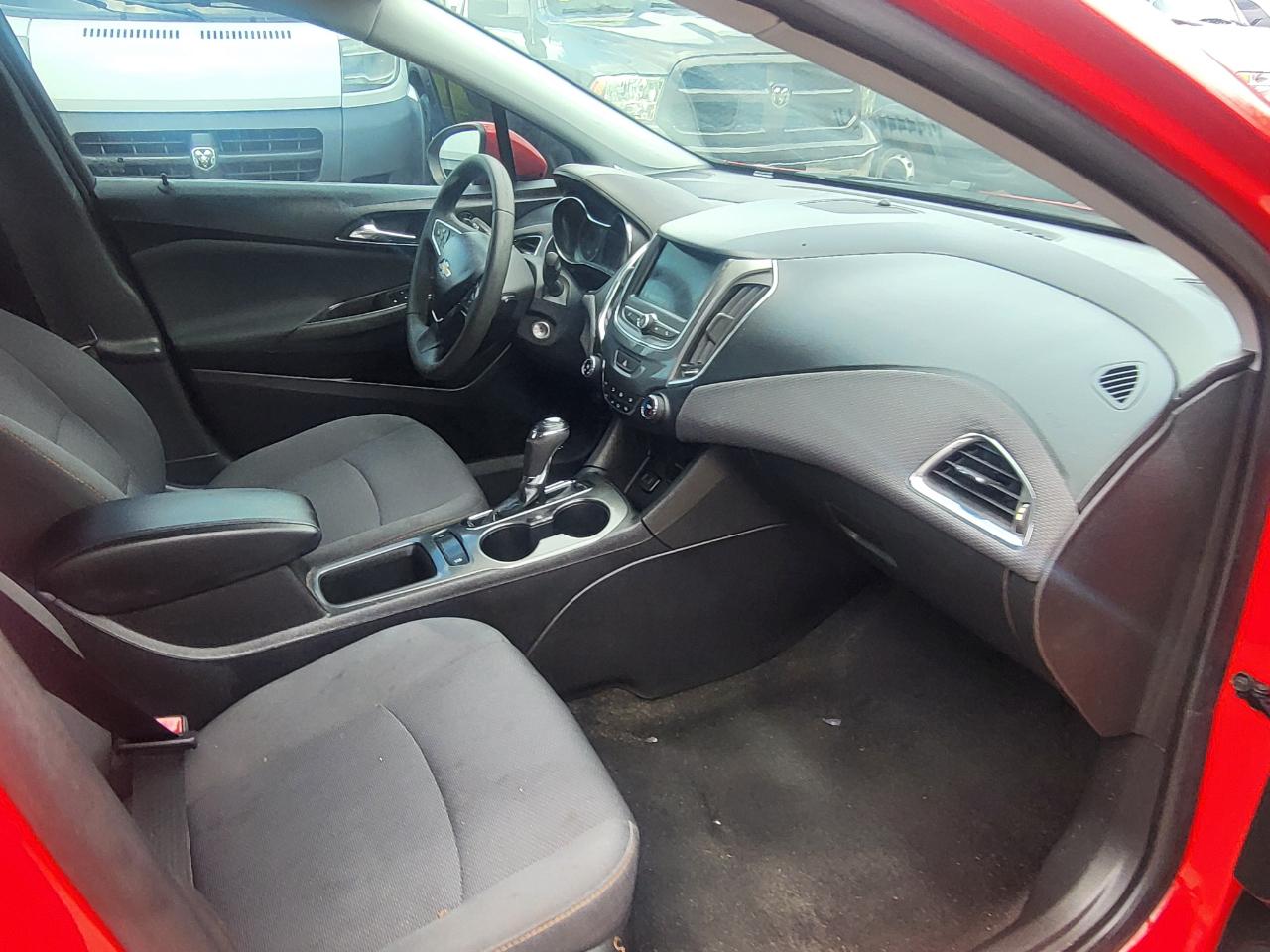Chevrolet Cruze LS Hatchback 2019