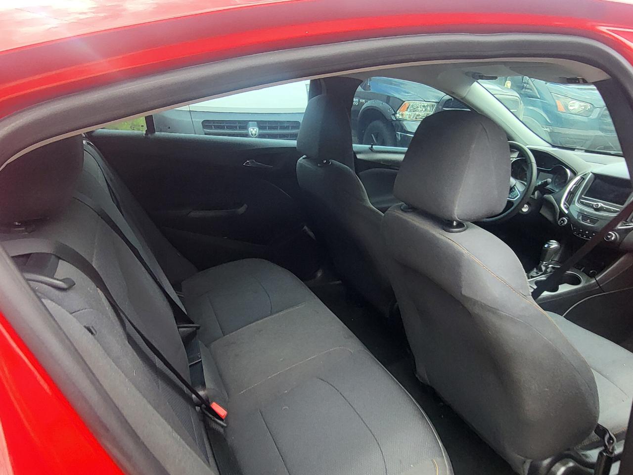 Chevrolet Cruze LS Hatchback 2019