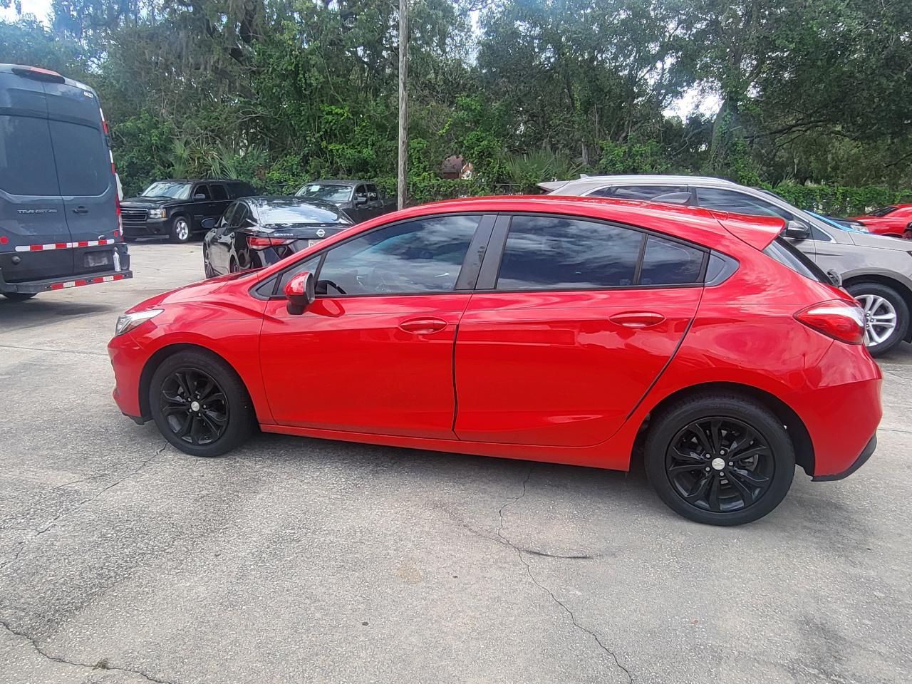 Chevrolet Cruze LS Hatchback 2019