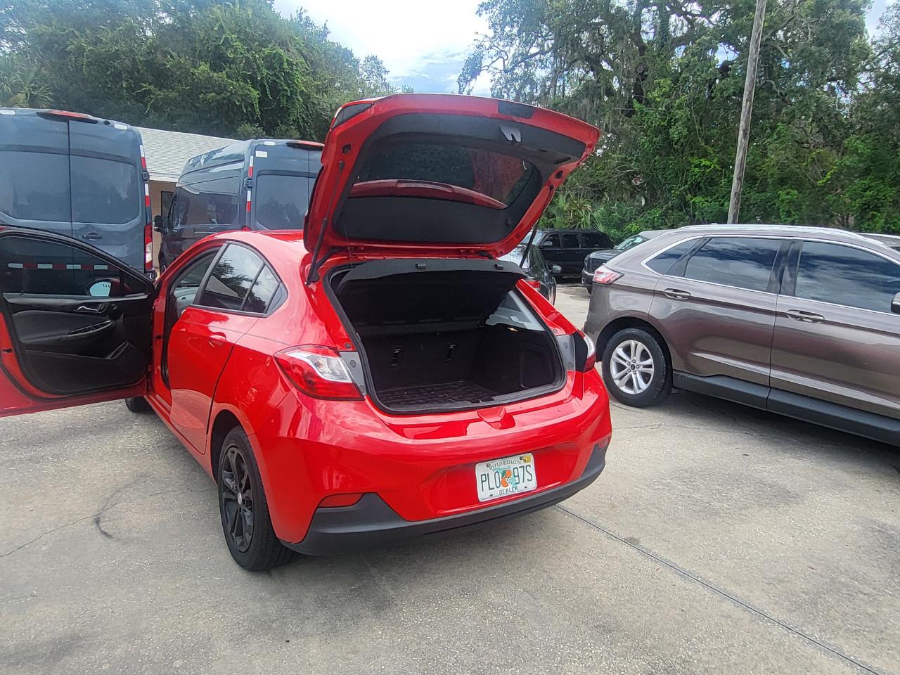 Chevrolet Cruze LS Hatchback 2019