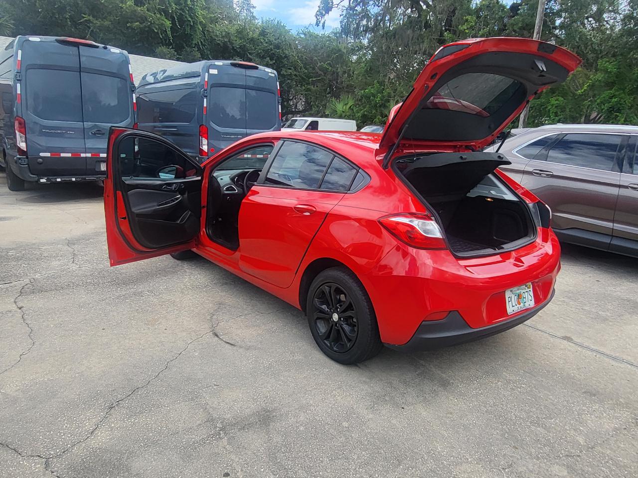 Chevrolet Cruze LS Hatchback 2019