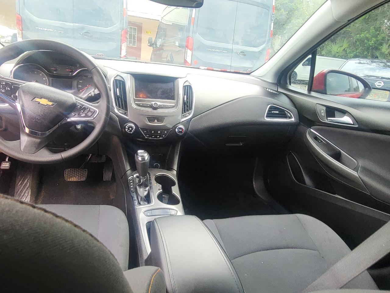 Chevrolet Cruze LS Hatchback 2019