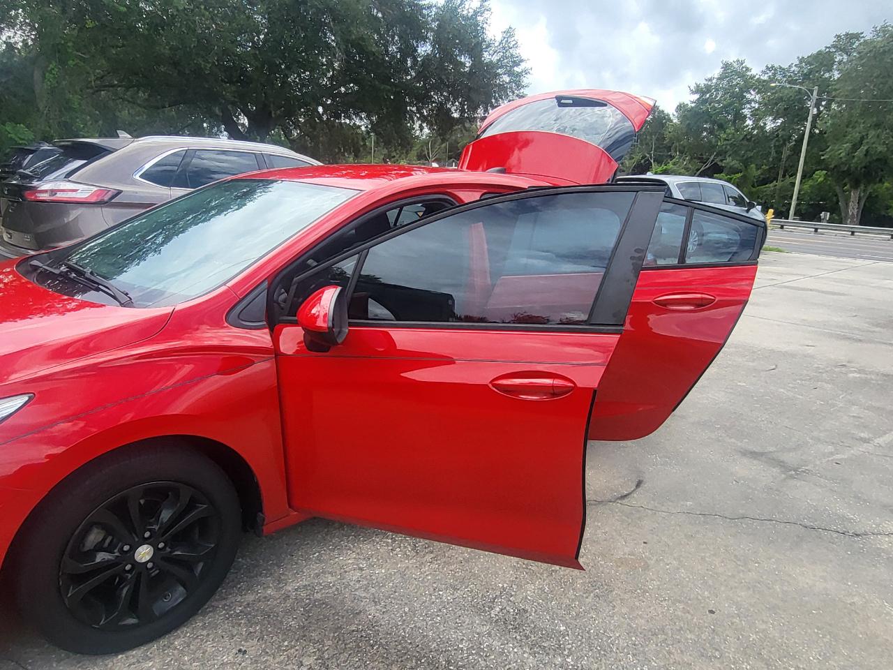 Chevrolet Cruze LS Hatchback 2019