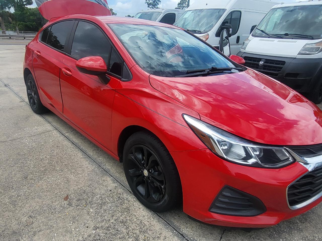 Chevrolet Cruze LS Hatchback 2019