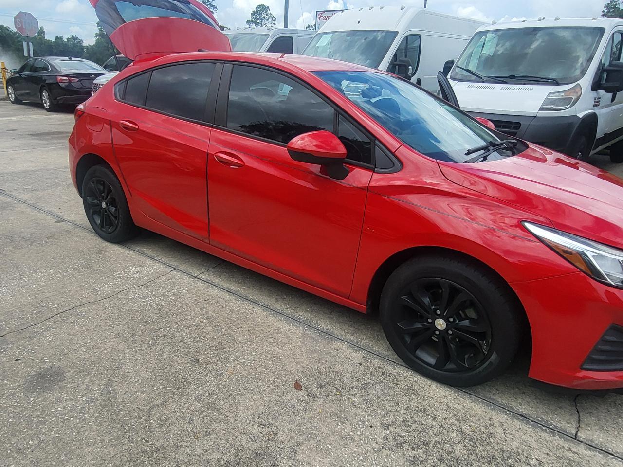 Chevrolet Cruze LS Hatchback 2019