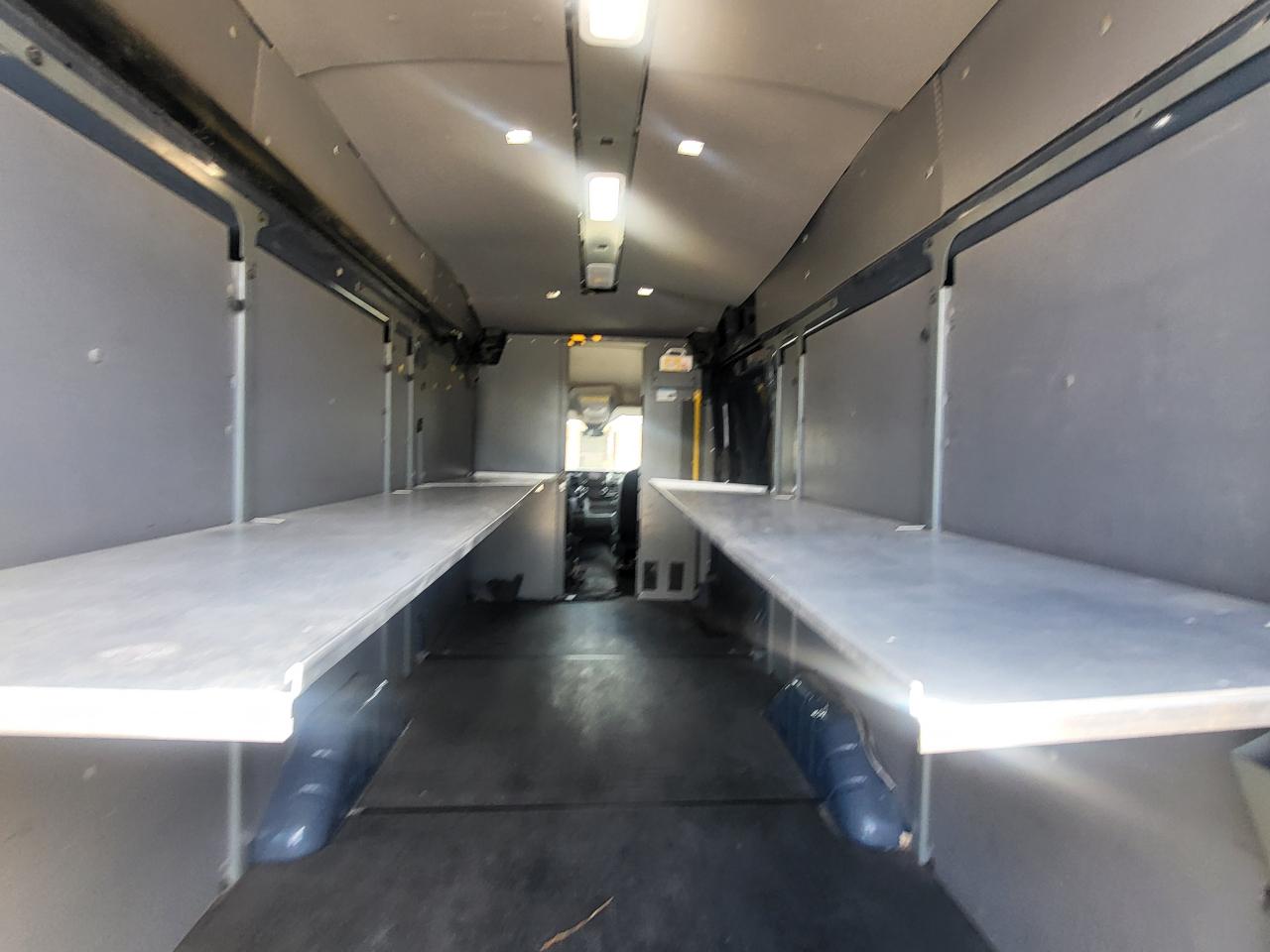 Ford Transit 250 Van High Roof w/Sliding Pass. 148-in. WB EL 2020