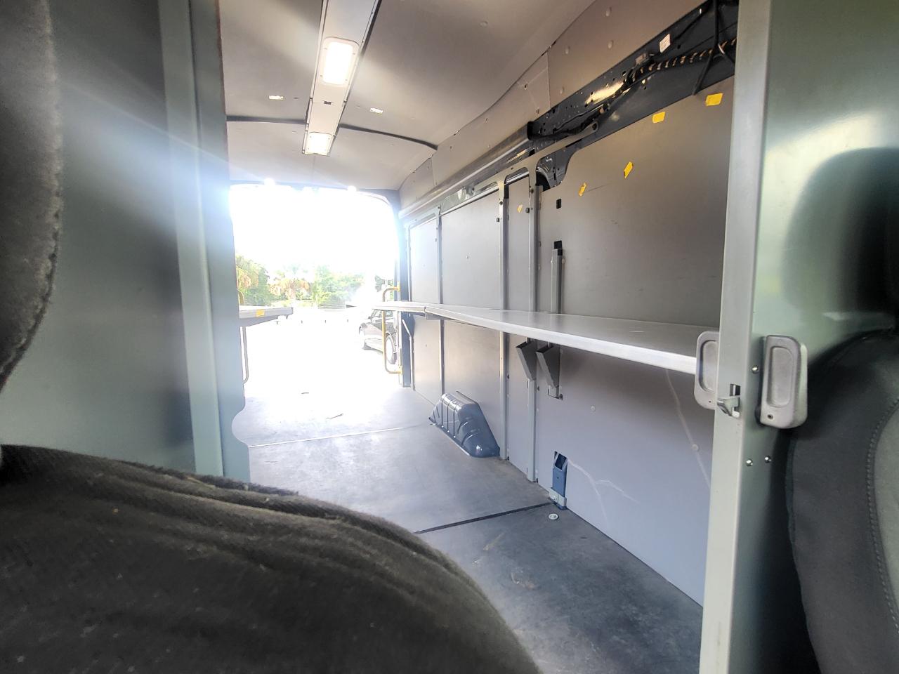 Ford Transit 250 Van High Roof w/Sliding Pass. 148-in. WB EL 2020