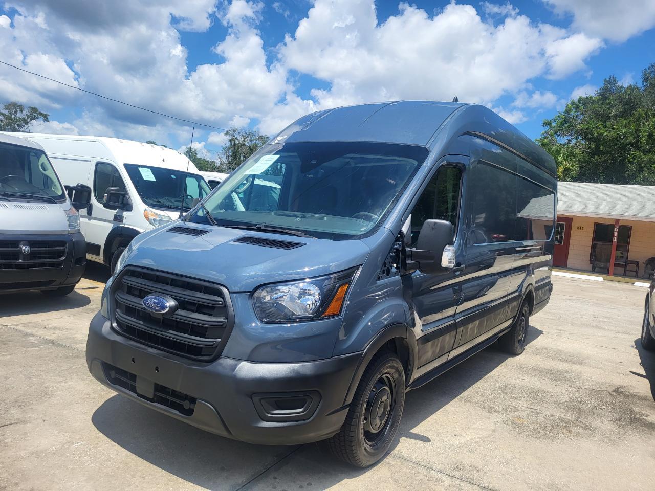 Ford Transit 250 Van High Roof w/Sliding Pass. 148-in. WB EL 2020