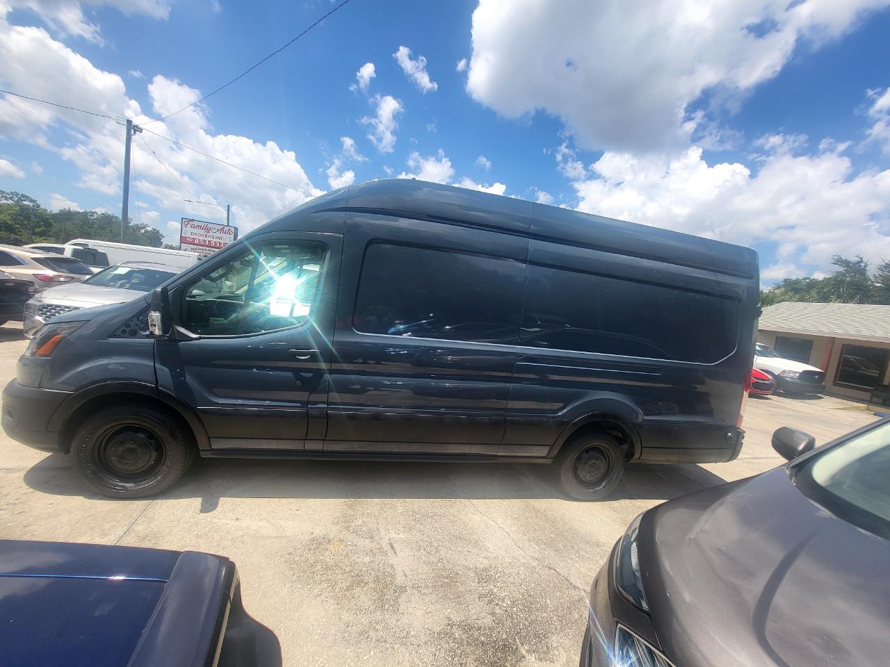 Ford Transit 250 Van High Roof w/Sliding Pass. 148-in. WB EL 2020