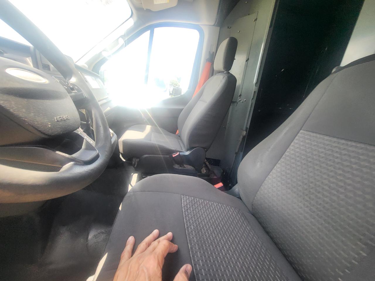 Ford Transit 250 Van High Roof w/Sliding Pass. 148-in. WB EL 2020