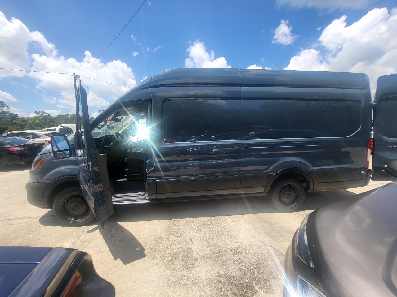 Ford Transit 250 Van High Roof w/Sliding Pass. 148-in. WB EL 2020