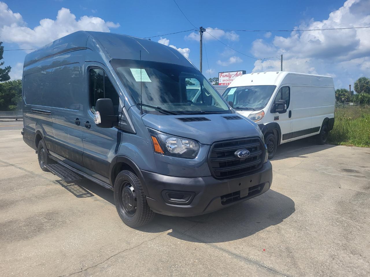 Ford Transit 250 Van High Roof w/Sliding Pass. 148-in. WB EL 2020