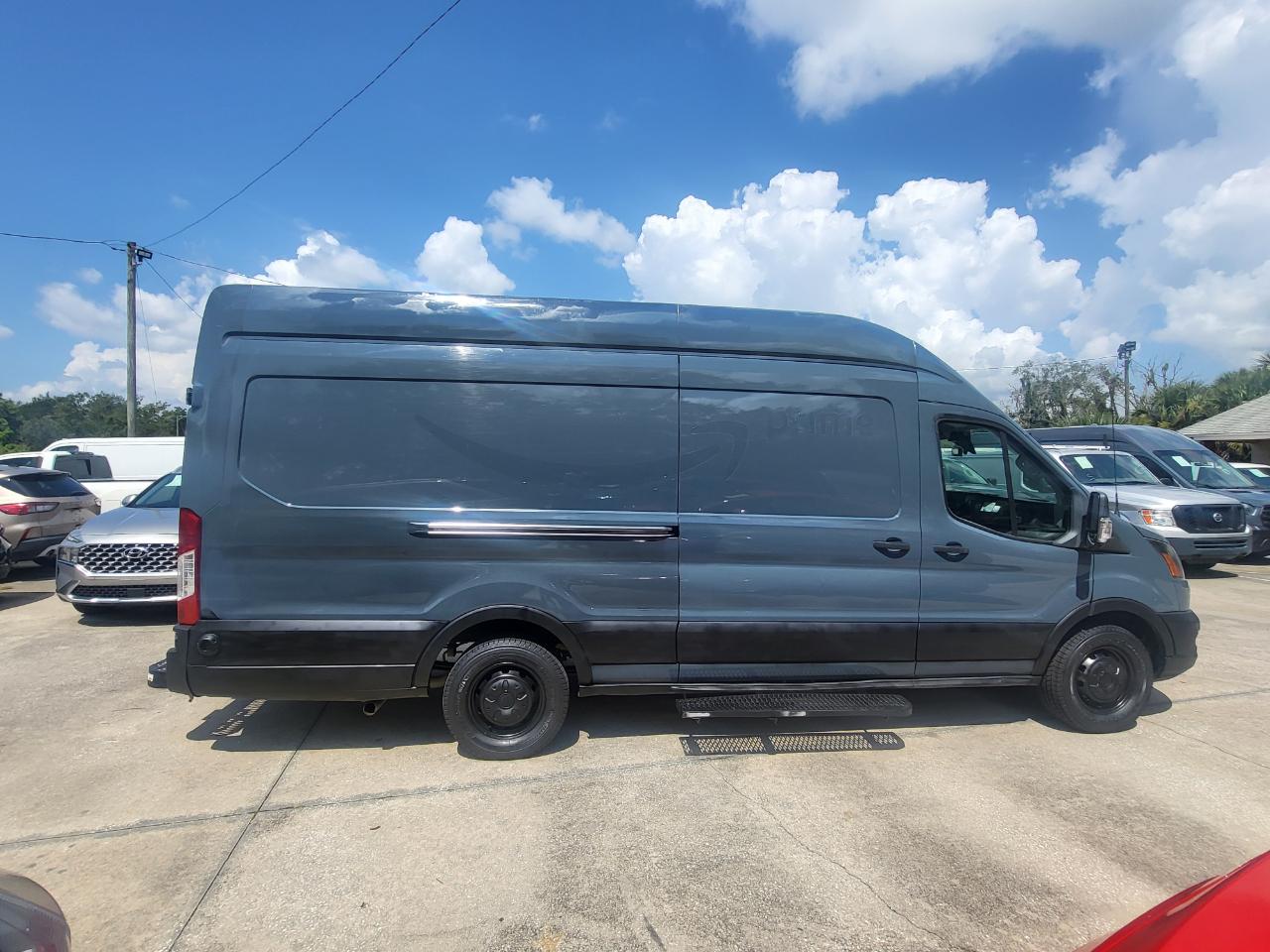 Ford Transit 250 Van High Roof w/Sliding Pass. 148-in. WB EL 2020