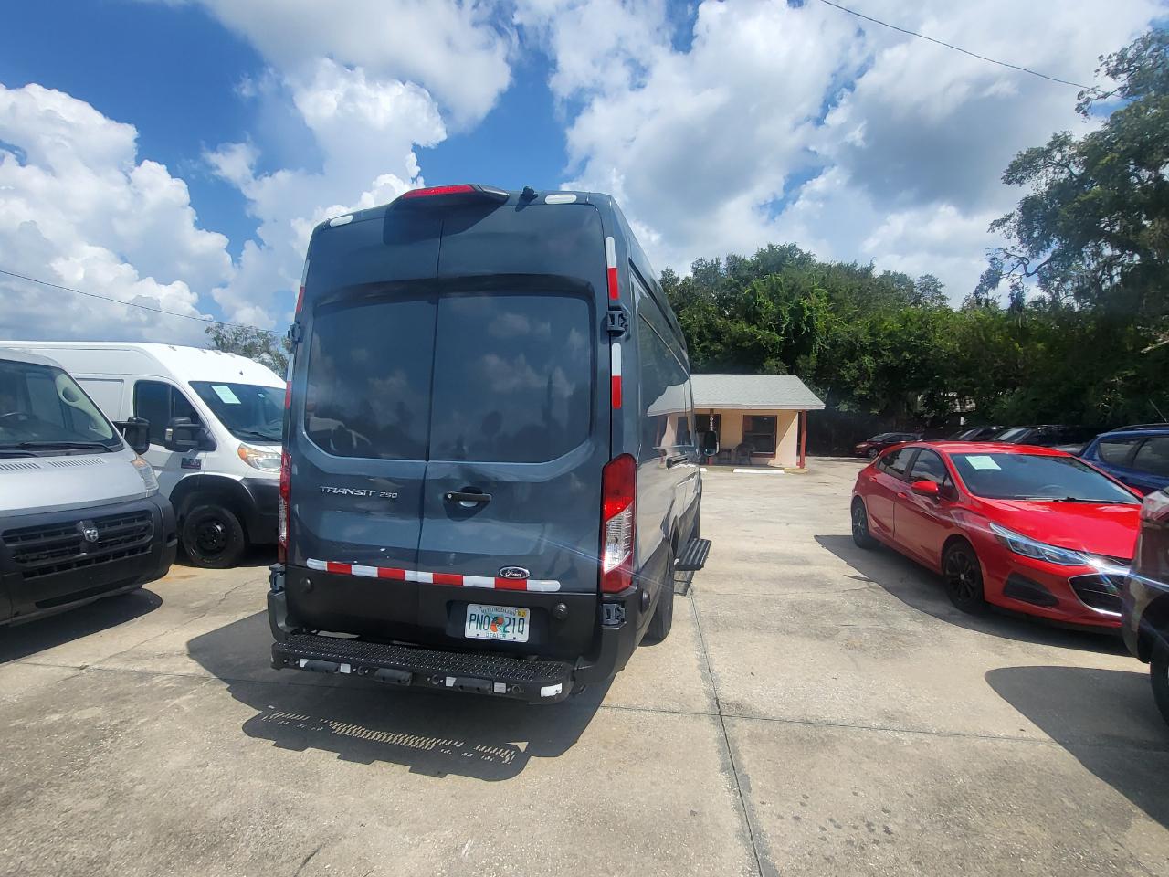 Ford Transit 250 Van High Roof w/Sliding Pass. 148-in. WB EL 2020