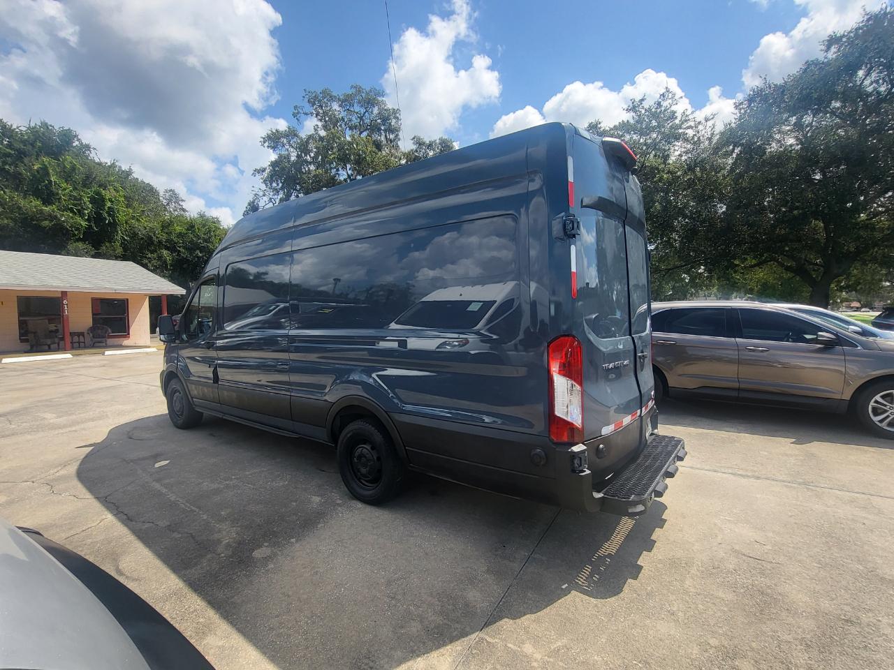 Ford Transit 250 Van High Roof w/Sliding Pass. 148-in. WB EL 2020