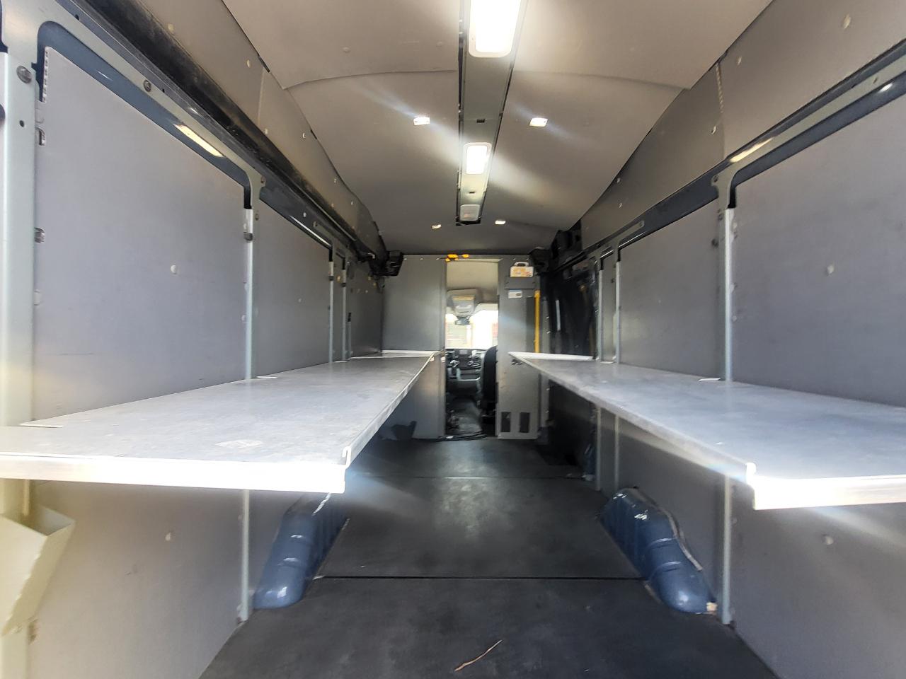 Ford Transit 250 Van High Roof w/Sliding Pass. 148-in. WB EL 2020