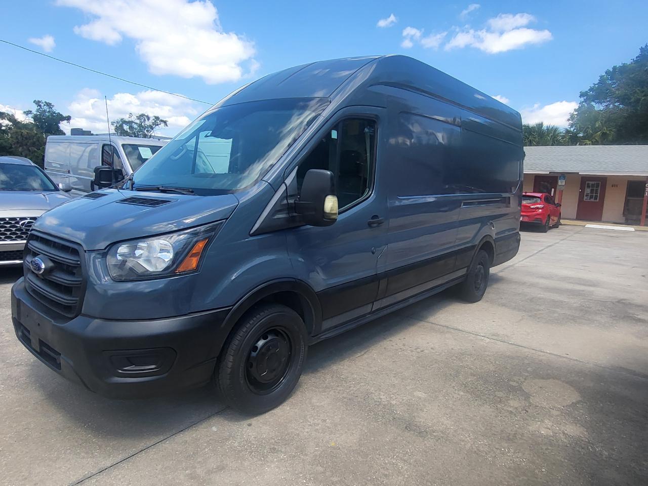 Ford Transit 250 Van High Roof w/Sliding Pass. 148-in. WB EL 2020