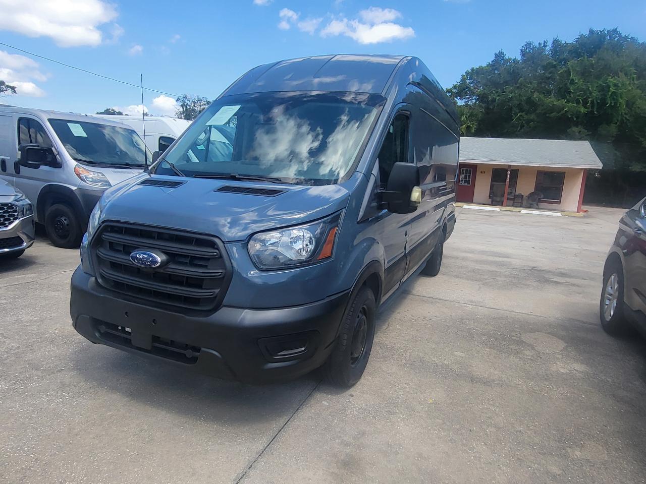 Ford Transit 250 Van High Roof w/Sliding Pass. 148-in. WB EL 2020