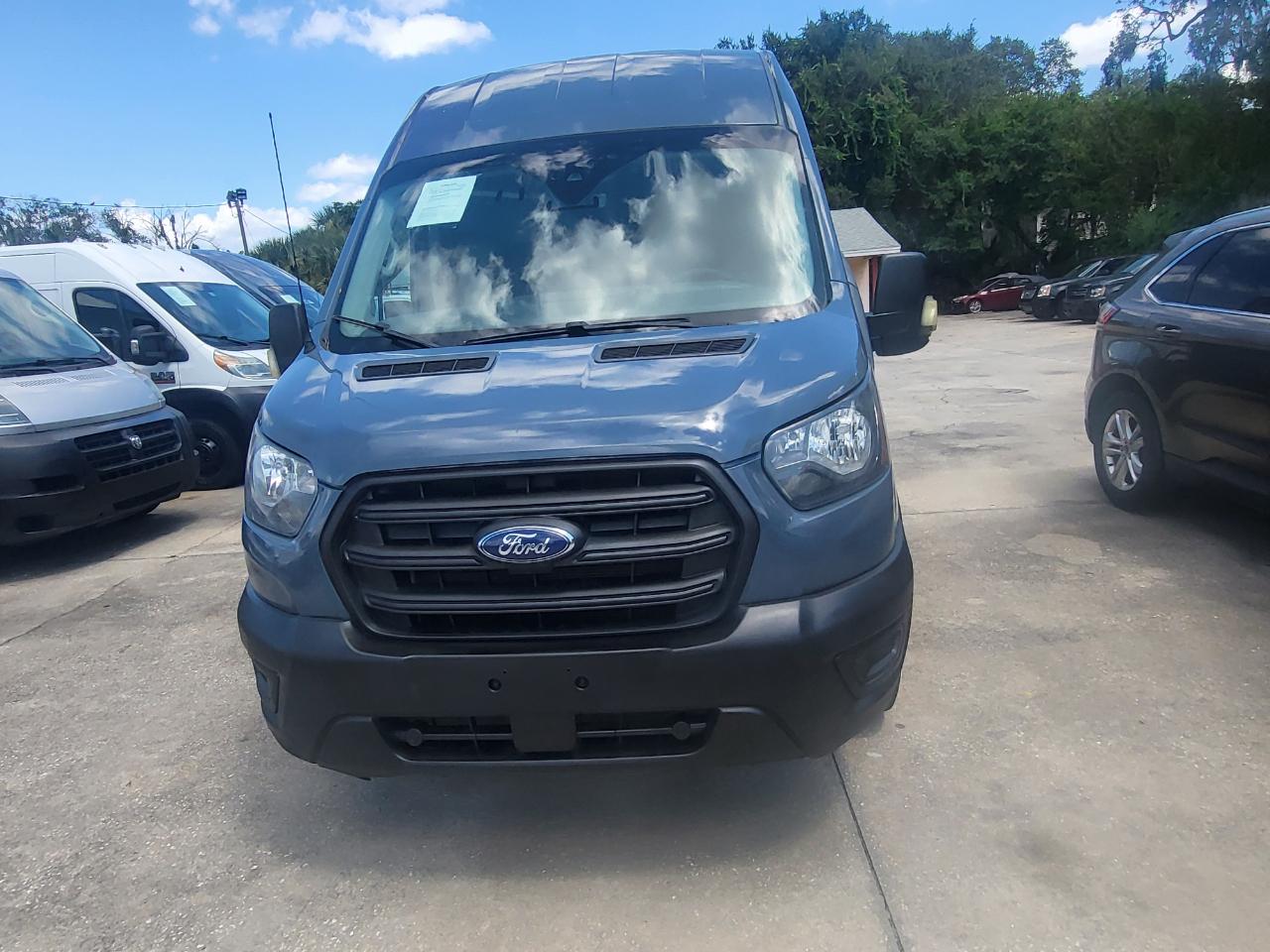 Ford Transit 250 Van High Roof w/Sliding Pass. 148-in. WB EL 2020