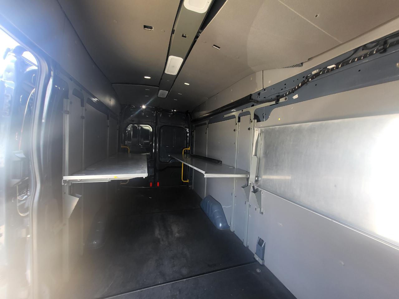 Ford Transit 250 Van High Roof w/Sliding Pass. 148-in. WB EL 2020