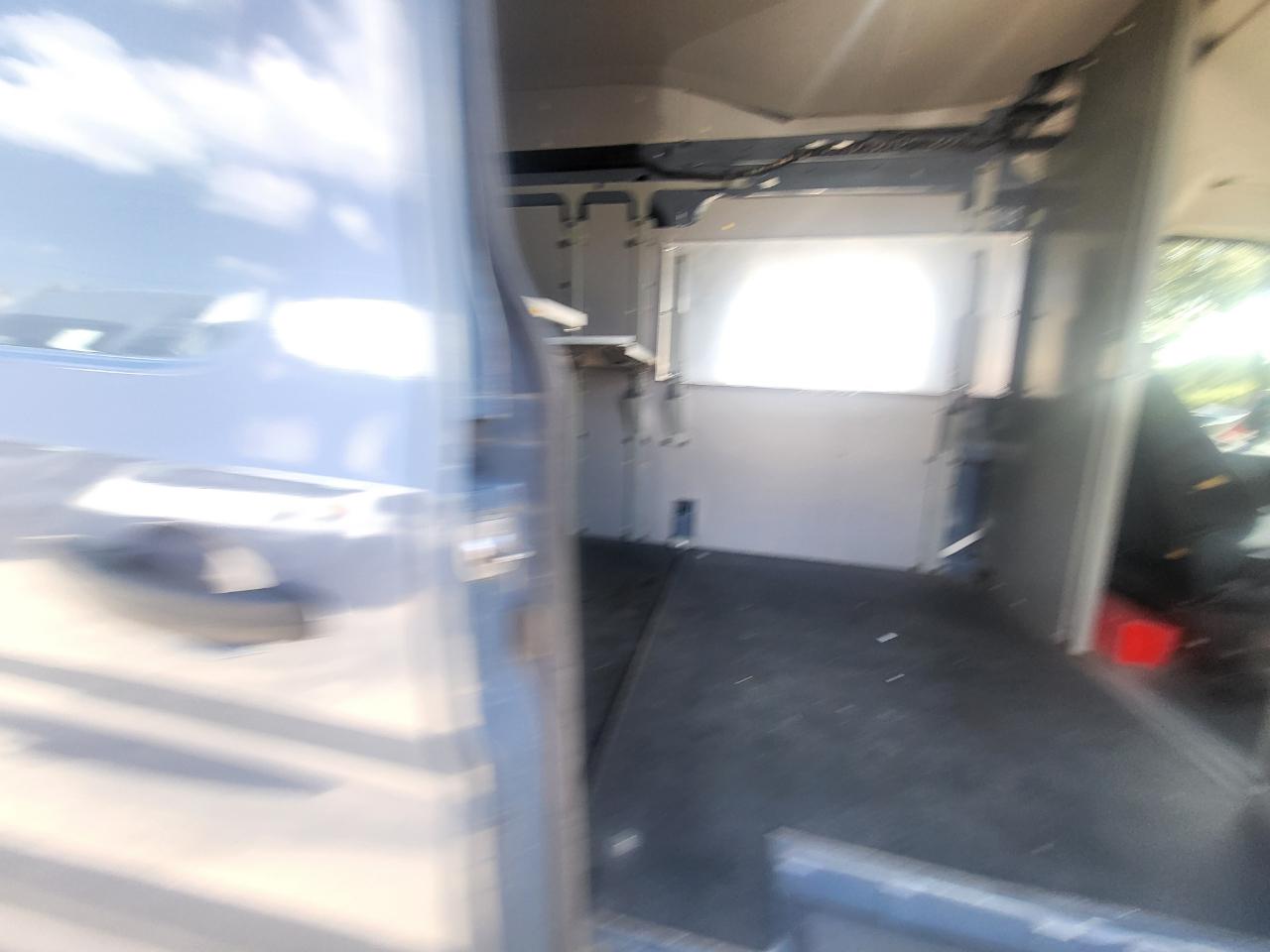 Ford Transit 250 Van High Roof w/Sliding Pass. 148-in. WB EL 2020