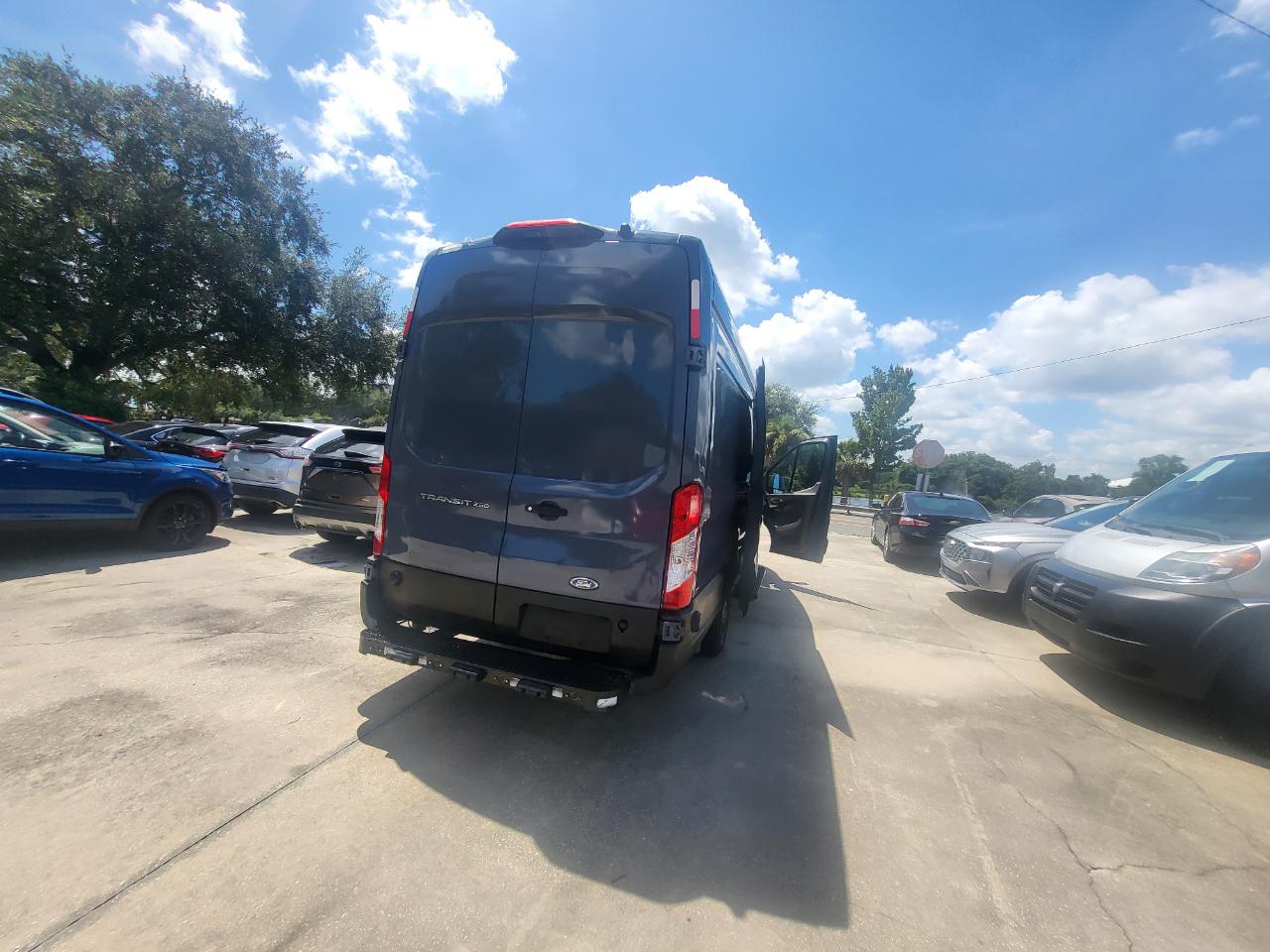 Ford Transit 250 Van High Roof w/Sliding Pass. 148-in. WB EL 2020