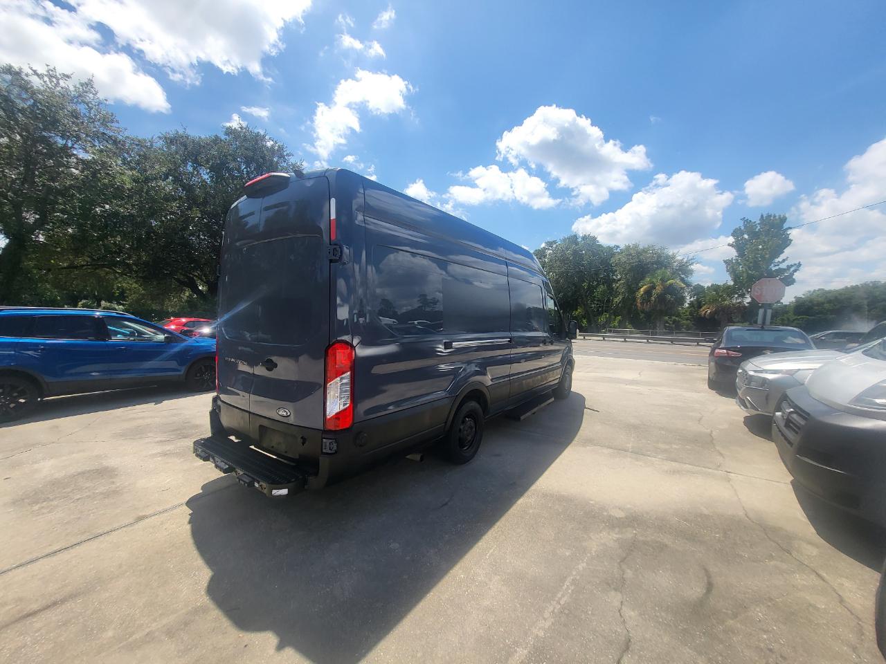 Ford Transit 250 Van High Roof w/Sliding Pass. 148-in. WB EL 2020