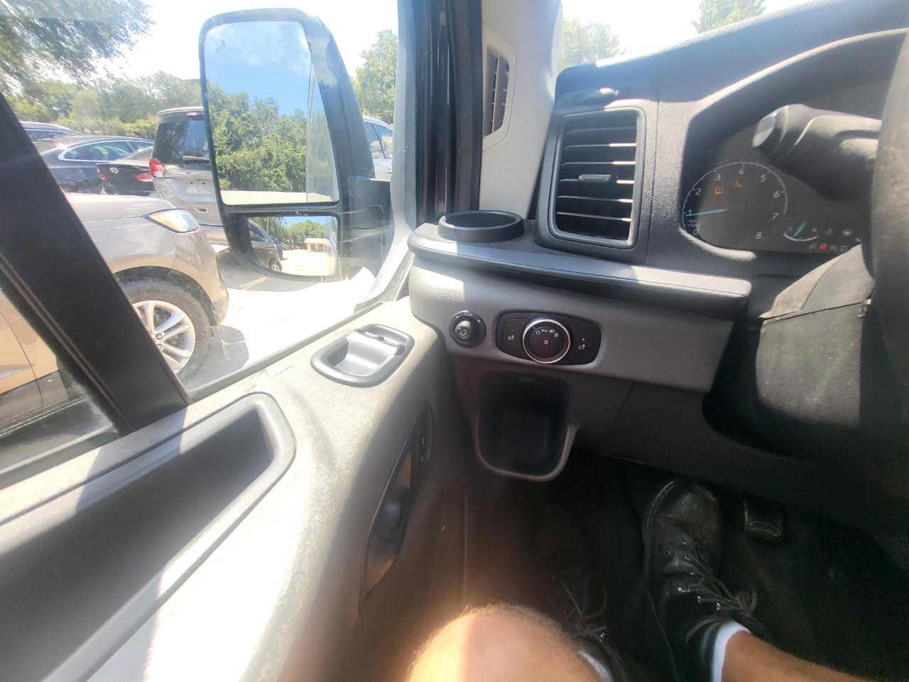Ford Transit 250 Van High Roof w/Sliding Pass. 148-in. WB EL 2020