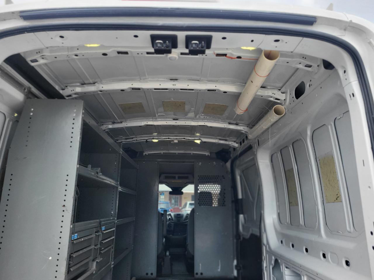 Ford Transit 250 Van Med. Roof w/Sliding Pass. 148-in. WB 2017